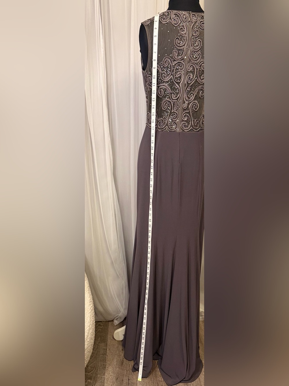 Camille La Vie Beaded Illusion Back Formal Trumpet Evening Gown Size 6 - Picture 7 of 13